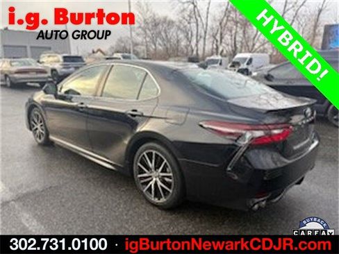 Used 2021 Toyota Camry SE w/ Audio Upgrade Package image 7