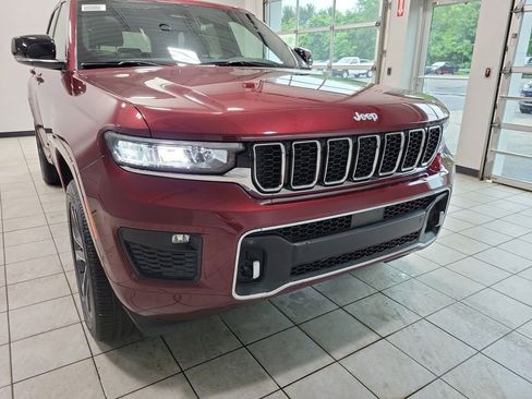 New 2025 Jeep Grand Cherokee Overland image 34