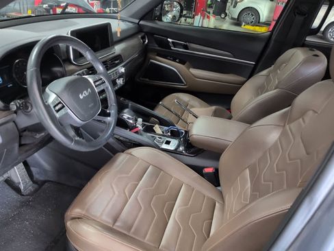Used 2022 Kia Telluride SX w/ SX Prestige Package AWD/4WD image 9