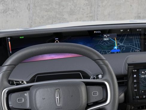 New 2026 Lincoln Nautilus Premier AWD/4WD image 13