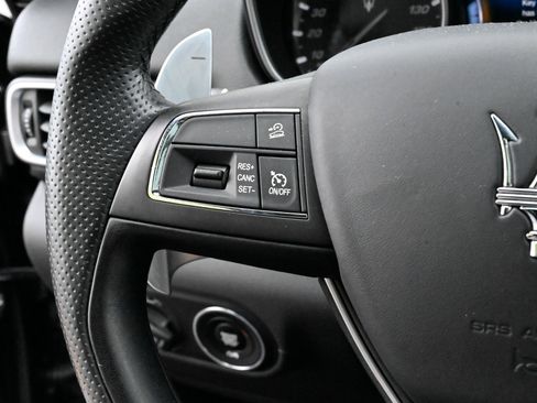 Used 2020 Maserati Levante S AWD/4WD image 24