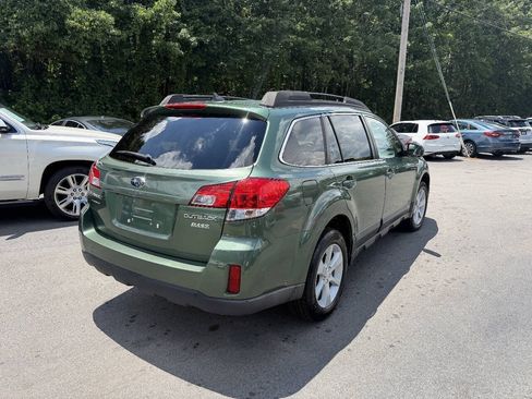 Used 2014 Subaru Outback 2.5i Premium AWD/4WD image 5