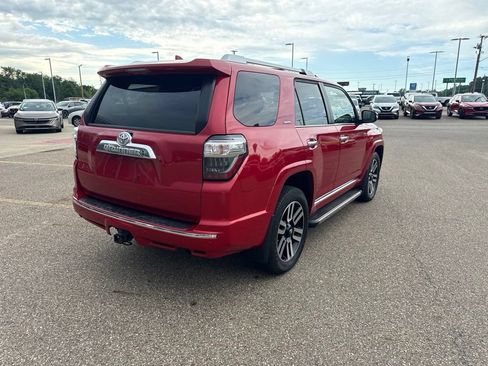 Used 2019 Toyota 4Runner Limited AWD/4WD image 9