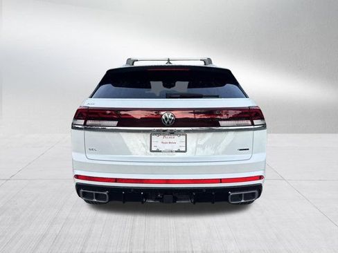 Used 2024 Volkswagen Atlas Cross Sport SEL R-Line AWD/4WD image 7