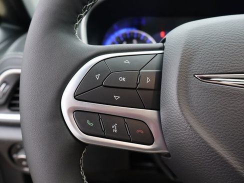 New 2026 Chrysler Pacifica Select FWD image 13