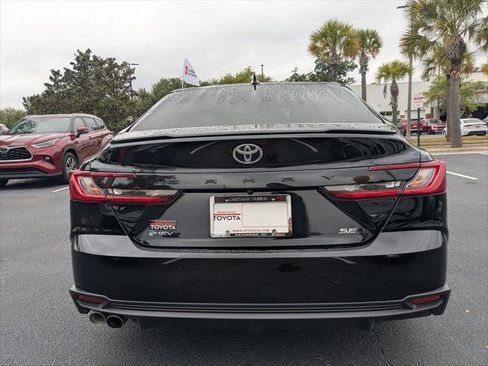 Certified 2025 Toyota Camry SE FWD image 6