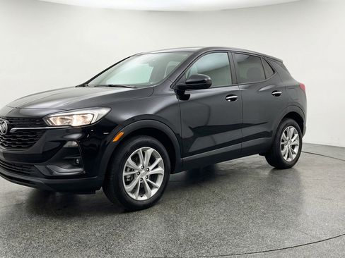 Used 2025 Buick Encore GX Preferred AWD/4WD image 3