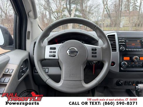 Used 2014 Nissan Frontier SV w/ SV Value Truck Package AWD/4WD image 23