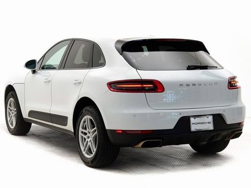 Used 2017 Porsche Macan image 3