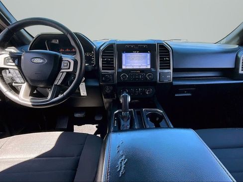 Used 2019 Ford F150 XLT w/ Equipment Group 302A Luxury AWD/4WD image 8