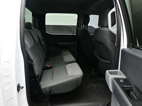 Used 2021 Ford F150 XLT image 11