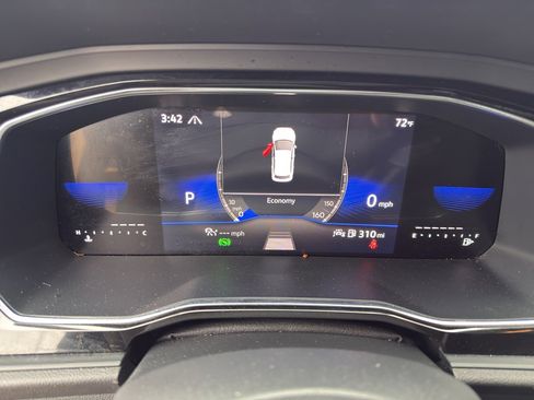 Used 2024 Volkswagen Jetta S image 12