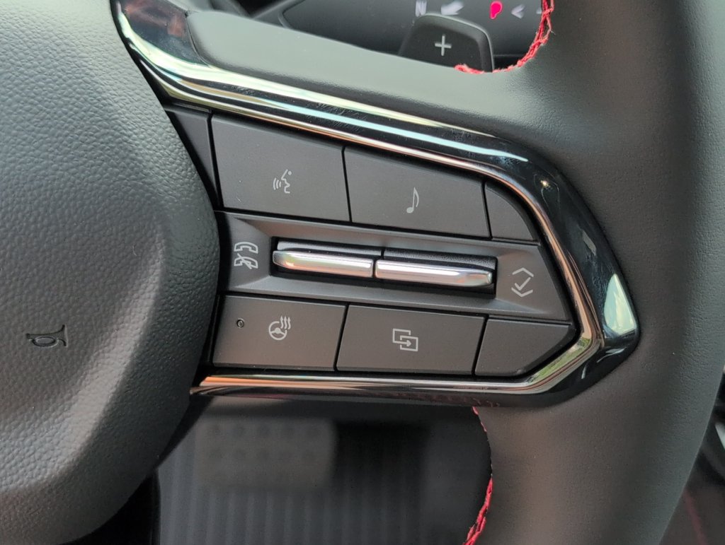 New 2026 Chevrolet Traverse RS w/ LPO, Floor Liner Package FWD image 25