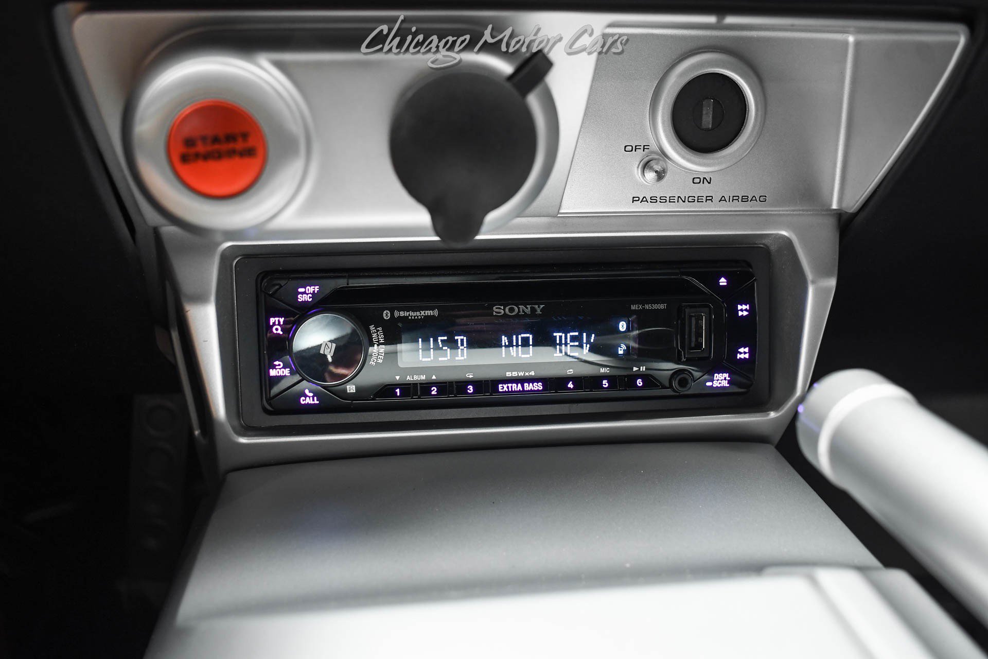 Used 2006 Ford GT RWD image 14