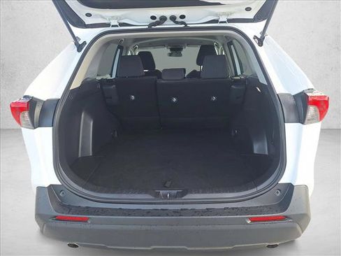 Certified 2025 Toyota RAV4 LE image 17