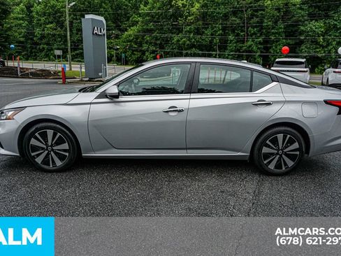 Used 2022 Nissan Altima 2.5 SV FWD image 7