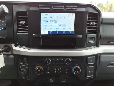 Used 2024 Ford F250 XLT w/ FX4 Off-Road Package AWD/4WD image 16