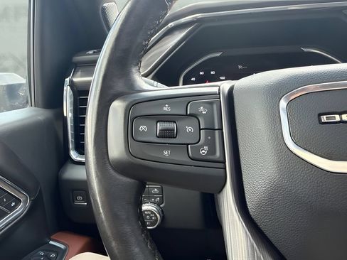 Used 2024 GMC Sierra 2500 Denali Ultimate AWD/4WD image 18