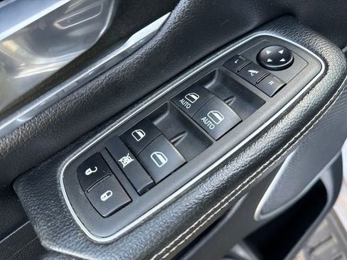 Used 2021 RAM 1500 Laramie w/ Sport Appearance Package image 13