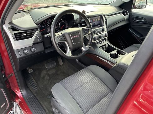 Used 2015 GMC Yukon SLE w/ Convenience Package image 11