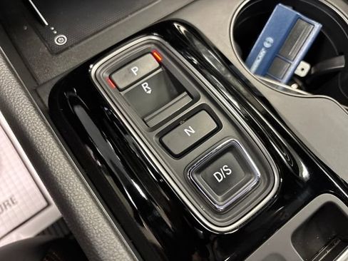 Used 2025 Honda Pilot TrailSport image 25