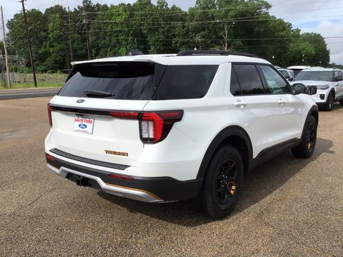 New 2026 Ford Explorer Tremor w/ Tremor Ultimate Package AWD/4WD image 8