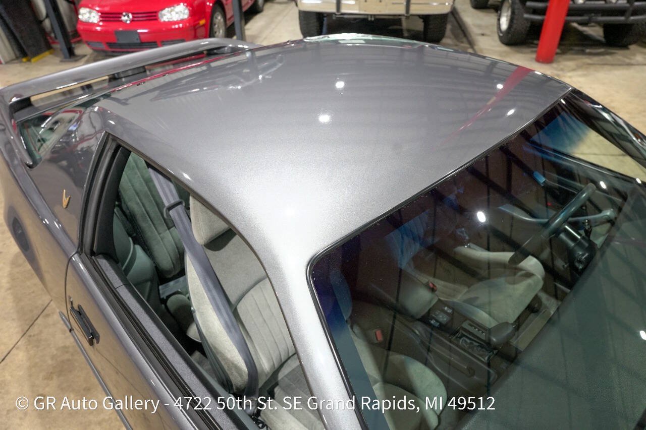 Used 1987 Pontiac Firebird Trans Am RWD image 19