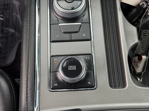Used 2021 Ford Expedition XLT AWD/4WD image 26