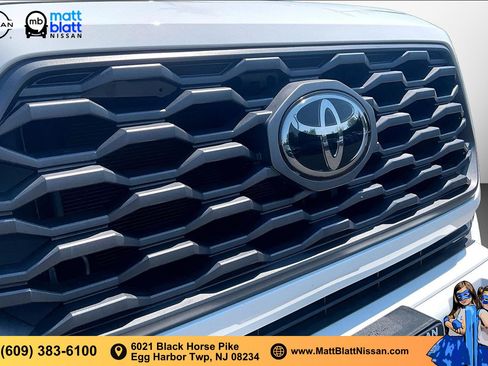 Used 2021 Toyota Tacoma TRD Sport AWD/4WD image 27