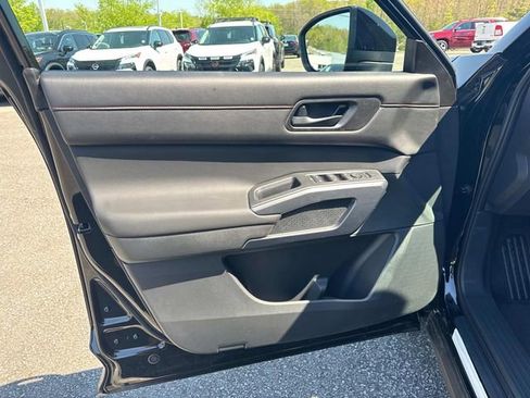 New 2026 Nissan Pathfinder Rock Creek AWD/4WD image 21