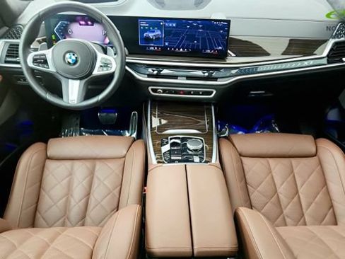 Used 2026 BMW X7 xDrive40i AWD/4WD image 55