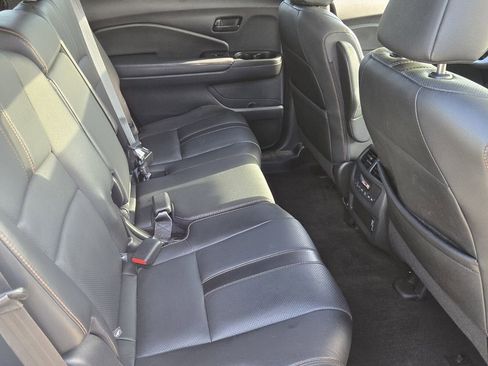 Used 2022 Honda Pilot TrailSport image 18