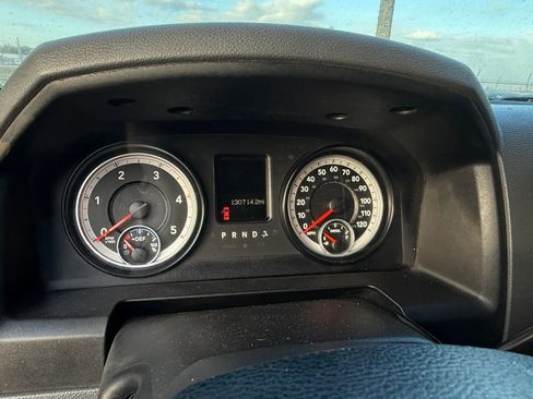 Used 2015 RAM 4500 Tradesman w/ Chrome Appearance Group image 30