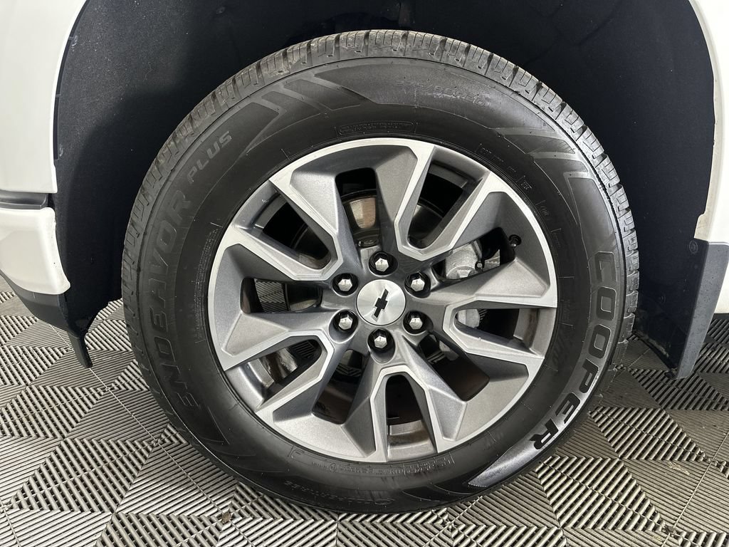 Certified 2021 Chevrolet Silverado 1500 RST AWD/4WD image 36
