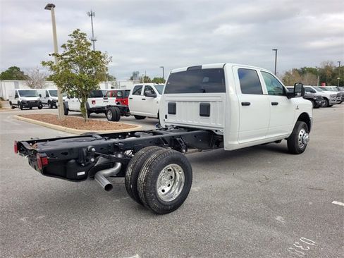 New 2026 RAM 3500 Tradesman w/ Chrome Appearance Group image 15