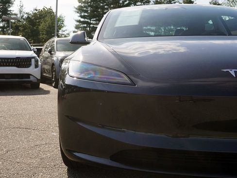 Used 2024 Tesla Model 3 Standard Range RWD image 12