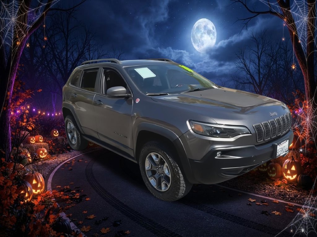 Certified 2019 Jeep Cherokee Trailhawk AWD/4WD image 2