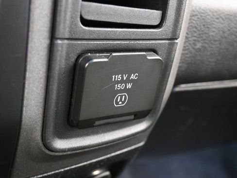 Used 2018 RAM 1500 Express w/ Black Ram 1500 Express Group RWD image 23