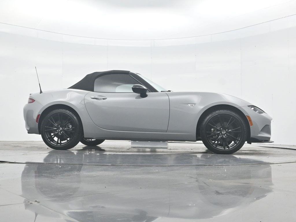 Used 2025 MAZDA MX-5 Miata Club RWD image 26