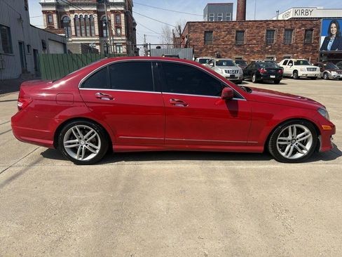Used 2014 Mercedes-Benz C 300 4MATIC Sedan image 9