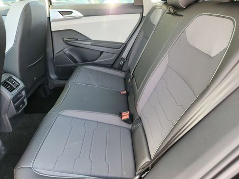 New 2025 Volkswagen Taos SE image 12