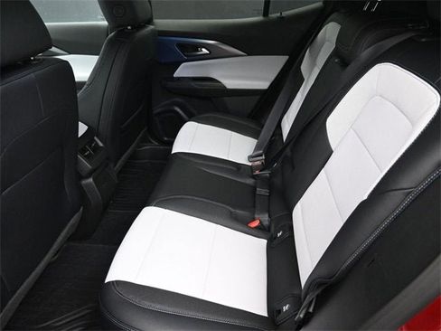 New 2026 Chevrolet Equinox EV LT image 23