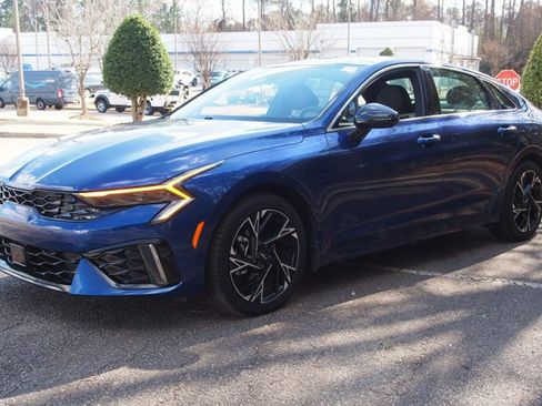 Used 2025 Kia K5 GT-Line w/ GT-Line Premium Package image 3