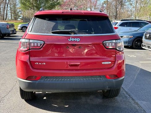 Used 2024 Jeep Compass Latitude image 5