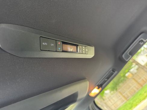 Used 2025 Toyota Sienna XLE Woodland Edition AWD/4WD image 21