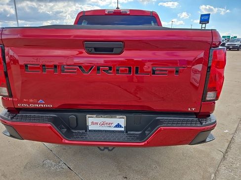 Used 2024 Chevrolet Colorado LT image 38