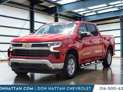 Used 2022 Chevrolet Silverado 1500 LT AWD/4WD image 19