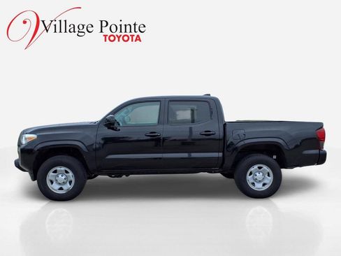 Used 2023 Toyota Tacoma 4x4 Double Cab image 2