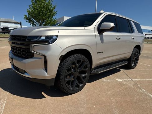 Used 2021 Chevrolet Tahoe LS image 1