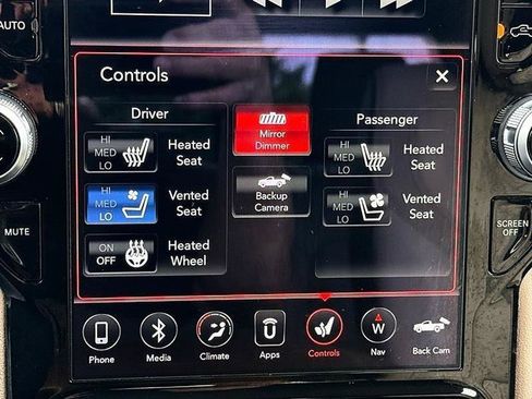 Used 2021 RAM 1500 Laramie AWD/4WD image 46